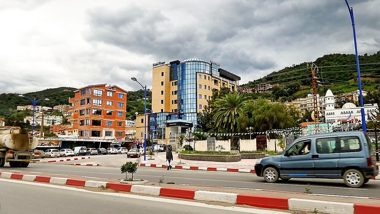 Hotel Raya