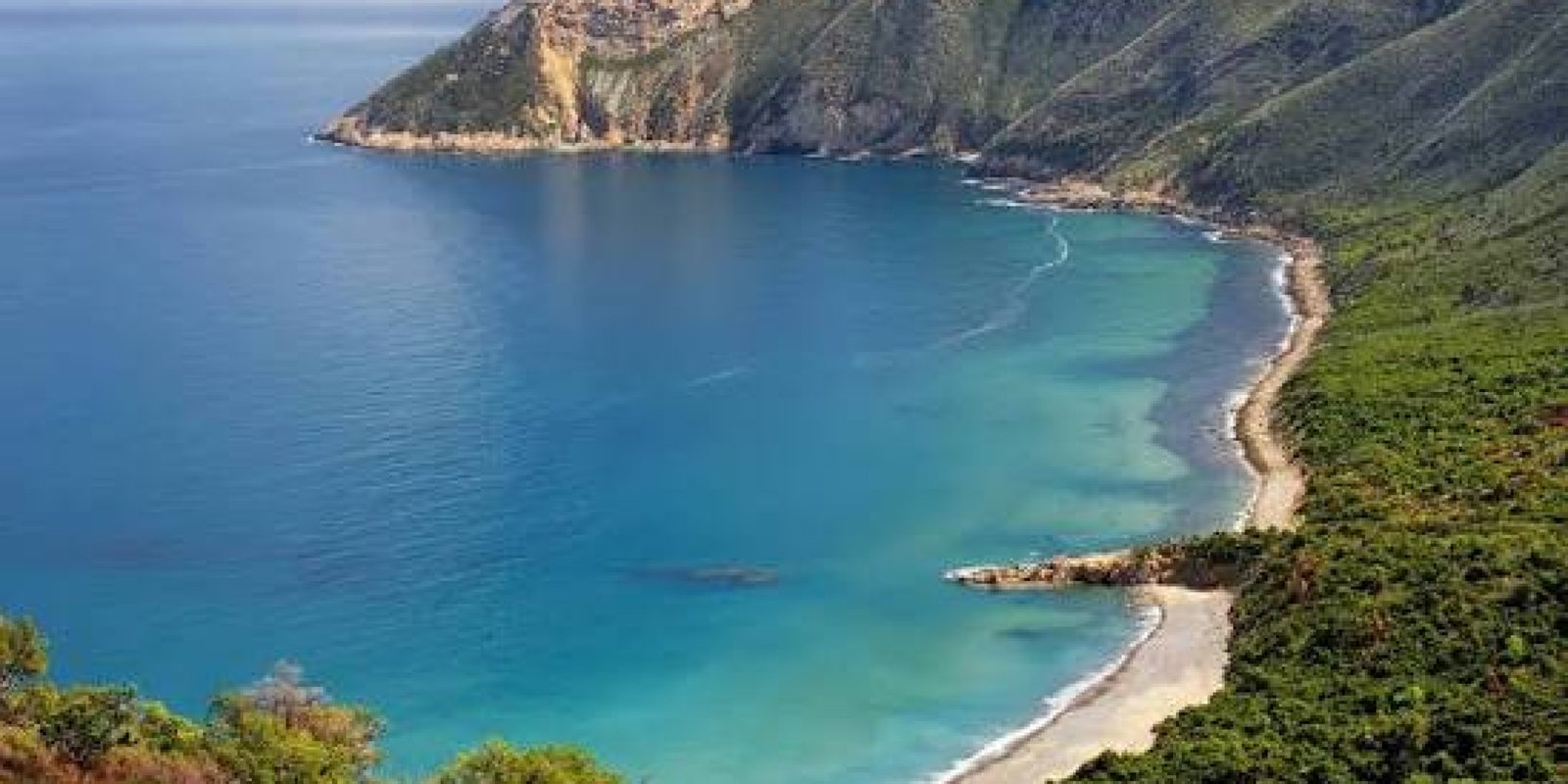 El Tarf — Des lacs classés Ramsar à quelques kilomètres du sable, un parc national qui tient une bonne part de la wilaya, et des routes qui sentent le liège.